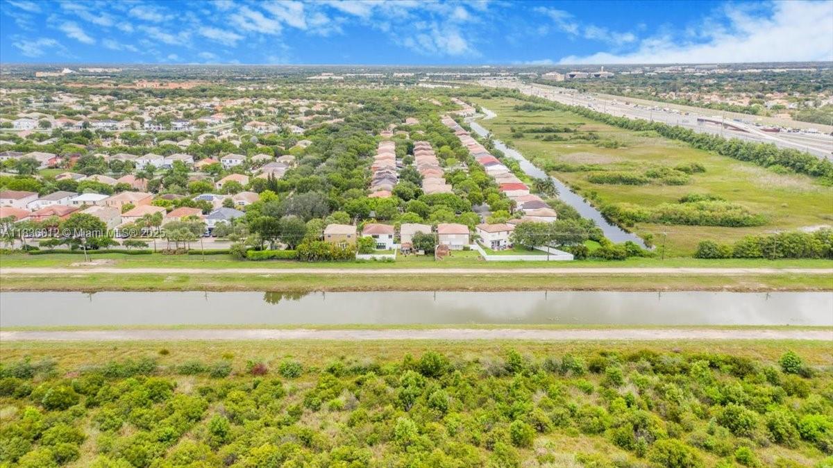 RIVIERA ISLES III - Residential