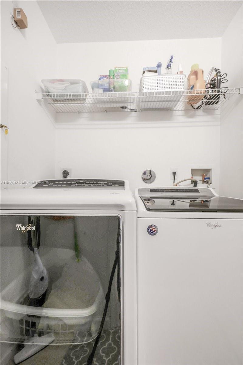 RIVIERA ISLES III - Residential