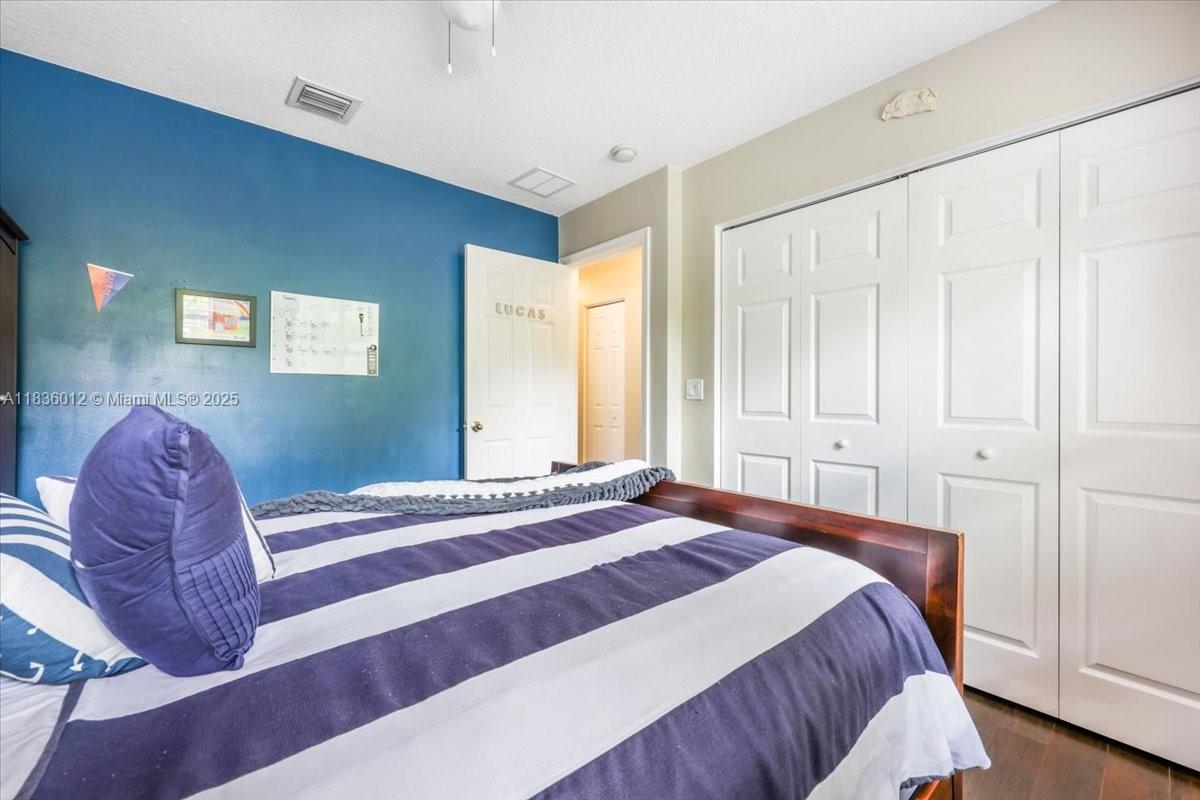 RIVIERA ISLES III - Residential