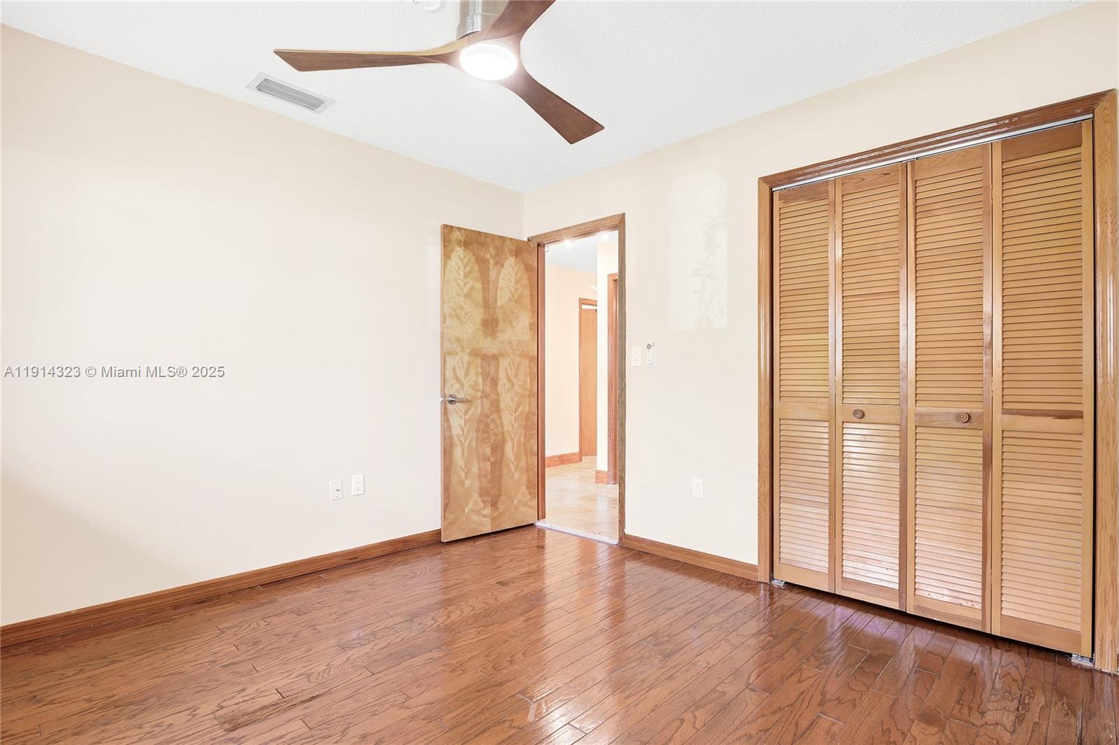 DAMIAN GALLOWAY ESTATES - Residential Lease