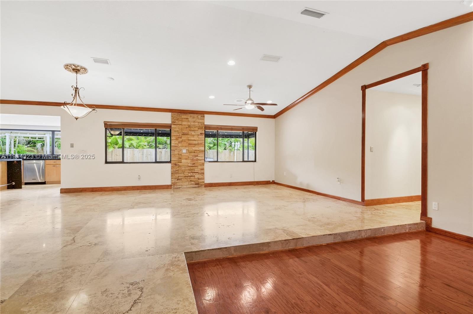 DAMIAN GALLOWAY ESTATES - Residential Lease