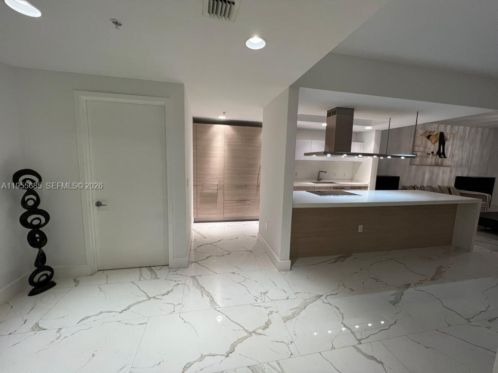 MARINA PALMS RESIDENCES N - Residential