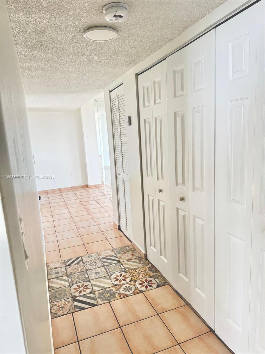 EL CONQUISTADOR SOUTH CON - Residential Lease