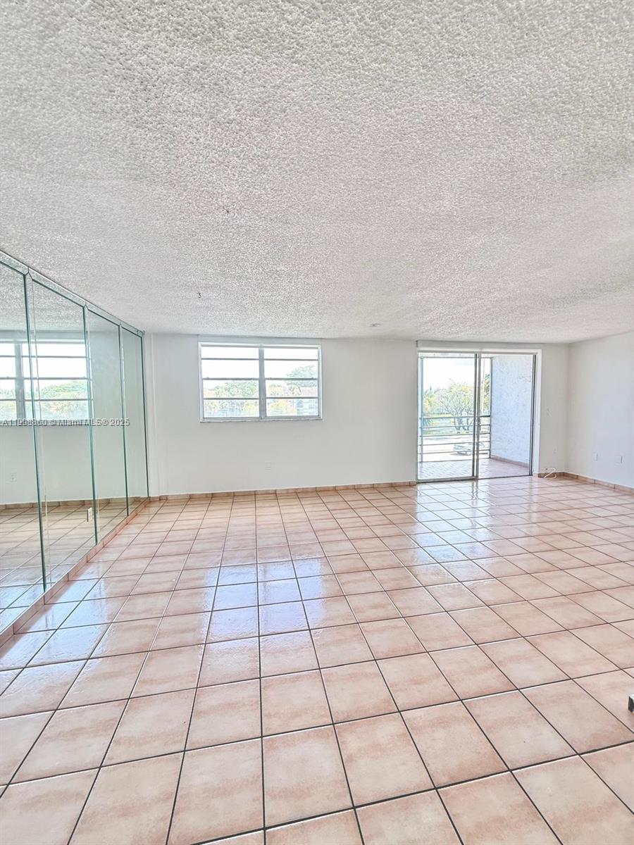 EL CONQUISTADOR SOUTH CON - Residential Lease