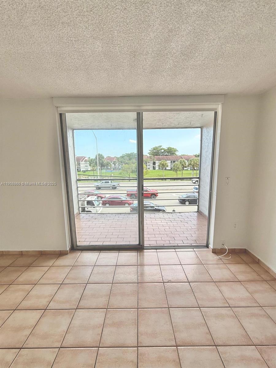 EL CONQUISTADOR SOUTH CON - Residential Lease