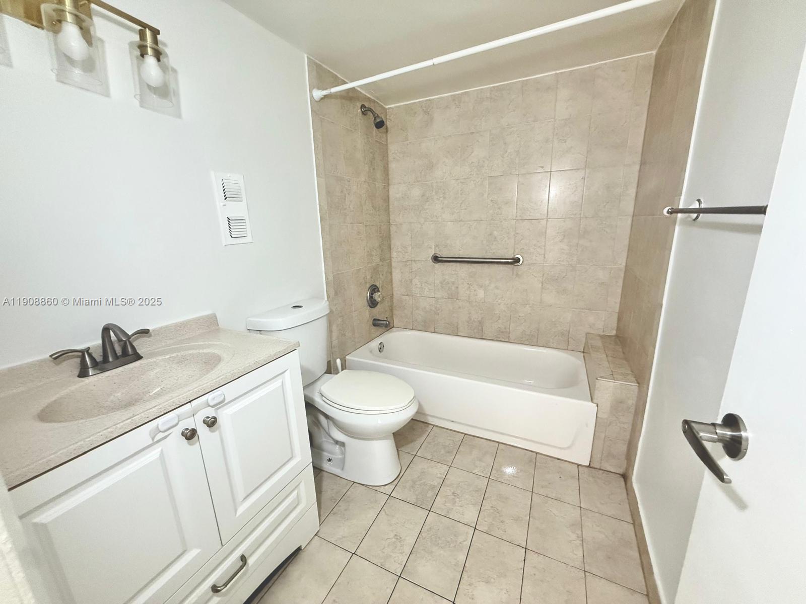 EL CONQUISTADOR SOUTH CON - Residential Lease