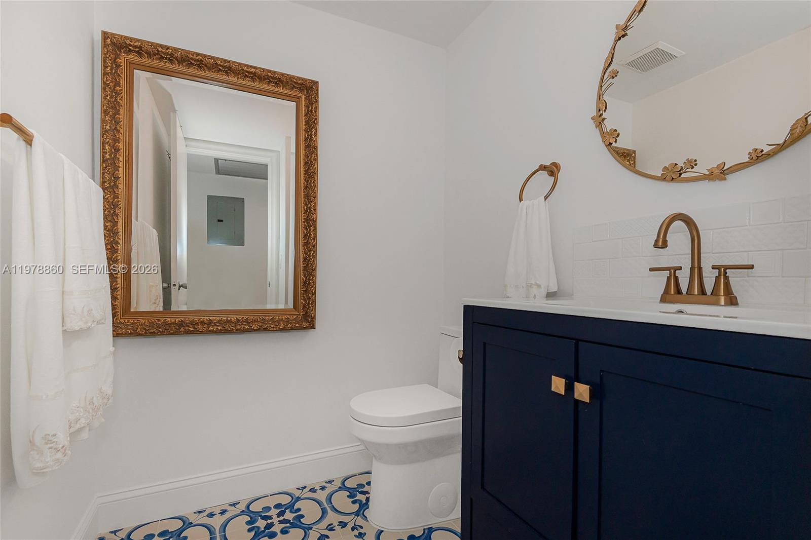 NEW HAMPTON AT CENTURY VI - Residential