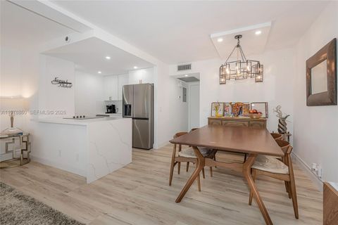 300 SW 134th Way 212E Pembroke Pines FL 33027