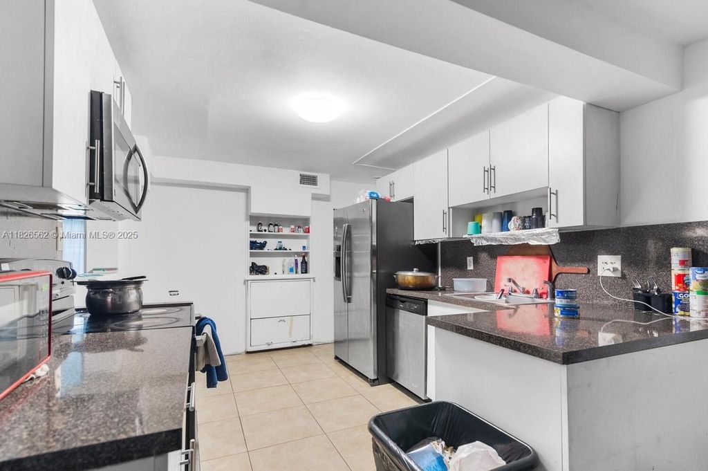 Photo of 1150 SW 24th Ave, Fort Lauderdale, FL 33312 (MLS # A11826562)