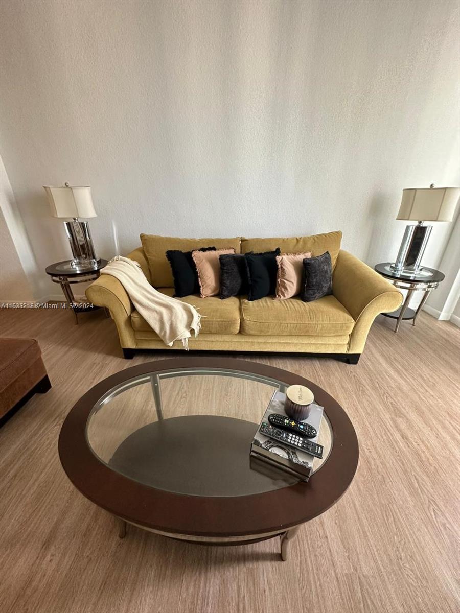 OCEANVIEW BUILDING B COND - Residential