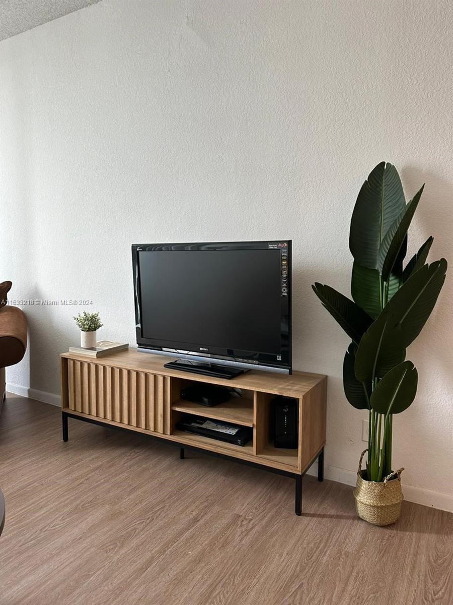 OCEANVIEW BUILDING B COND - Residential