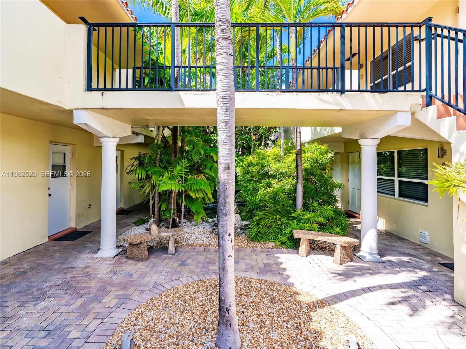 EVERGLADE LAND SALES CO - Residential Lease