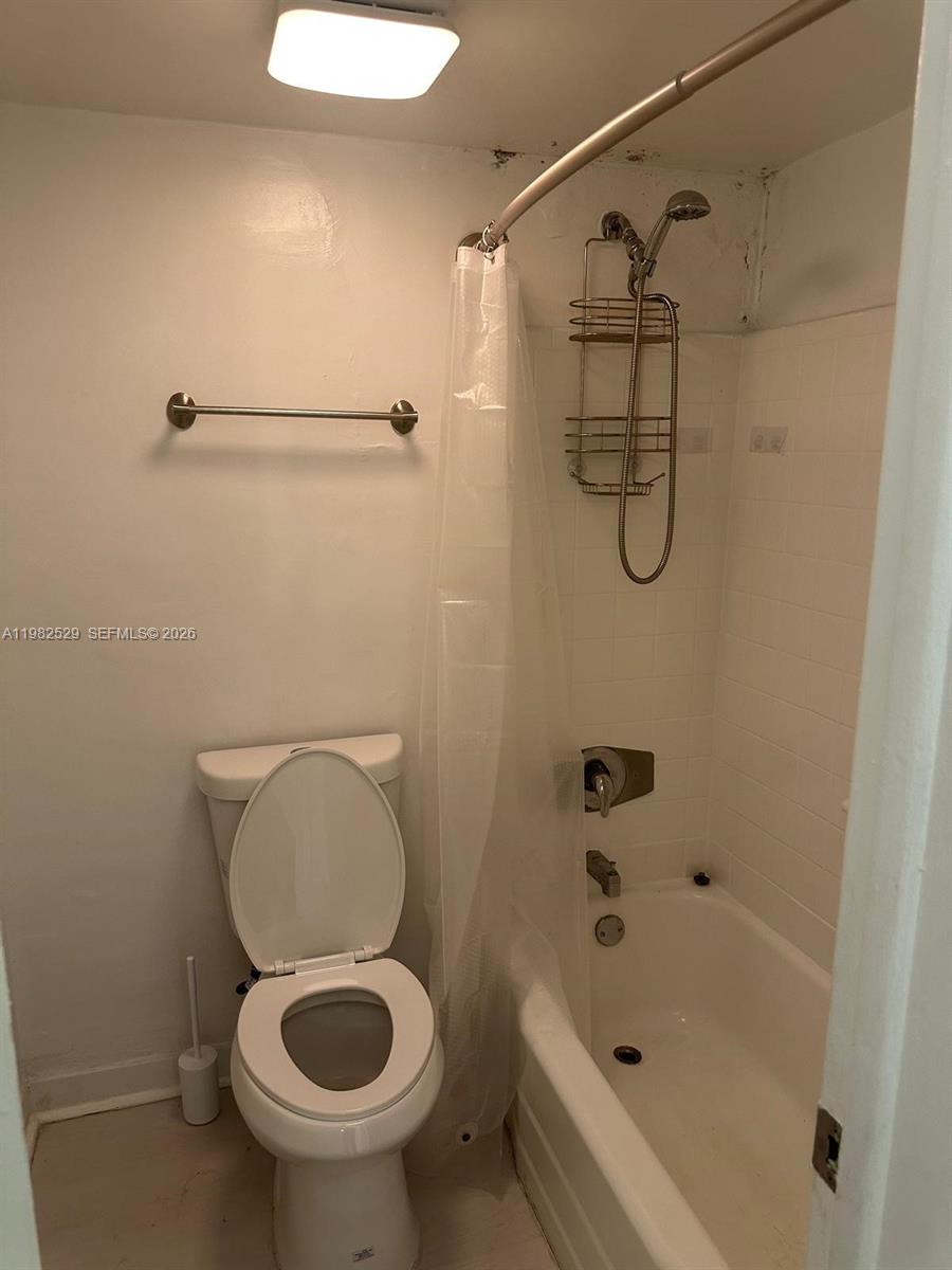 EVERGLADE LAND SALES CO - Residential Lease