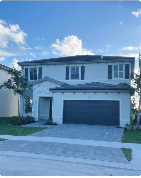 Single Family Residence in Miami FL 21331 127th Ct Ct.jpg