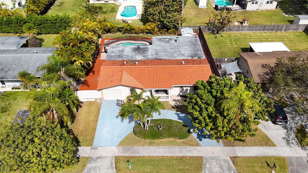 Photo of 9131 SW 178th Ter, Palmetto Bay, FL 33157 (MLS # A11966261)