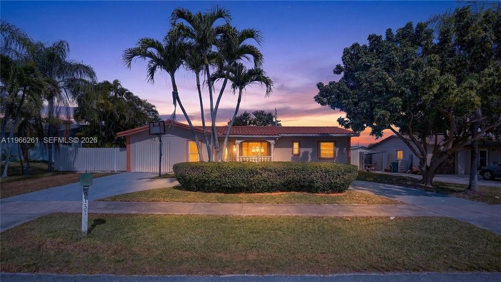 Photo of 9131 SW 178th Ter, Palmetto Bay, FL 33157 (MLS # A11966261)