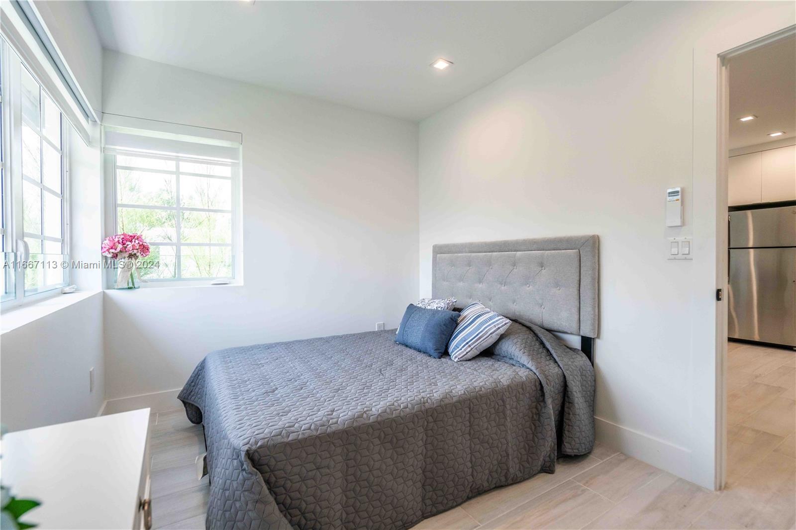 OCEAN BEACH ADDN NO 3 - Residential Lease