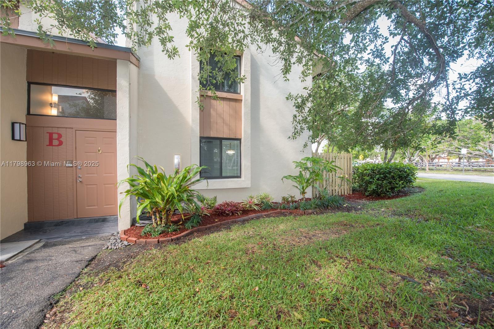 10945 SW 113th Pl 1B