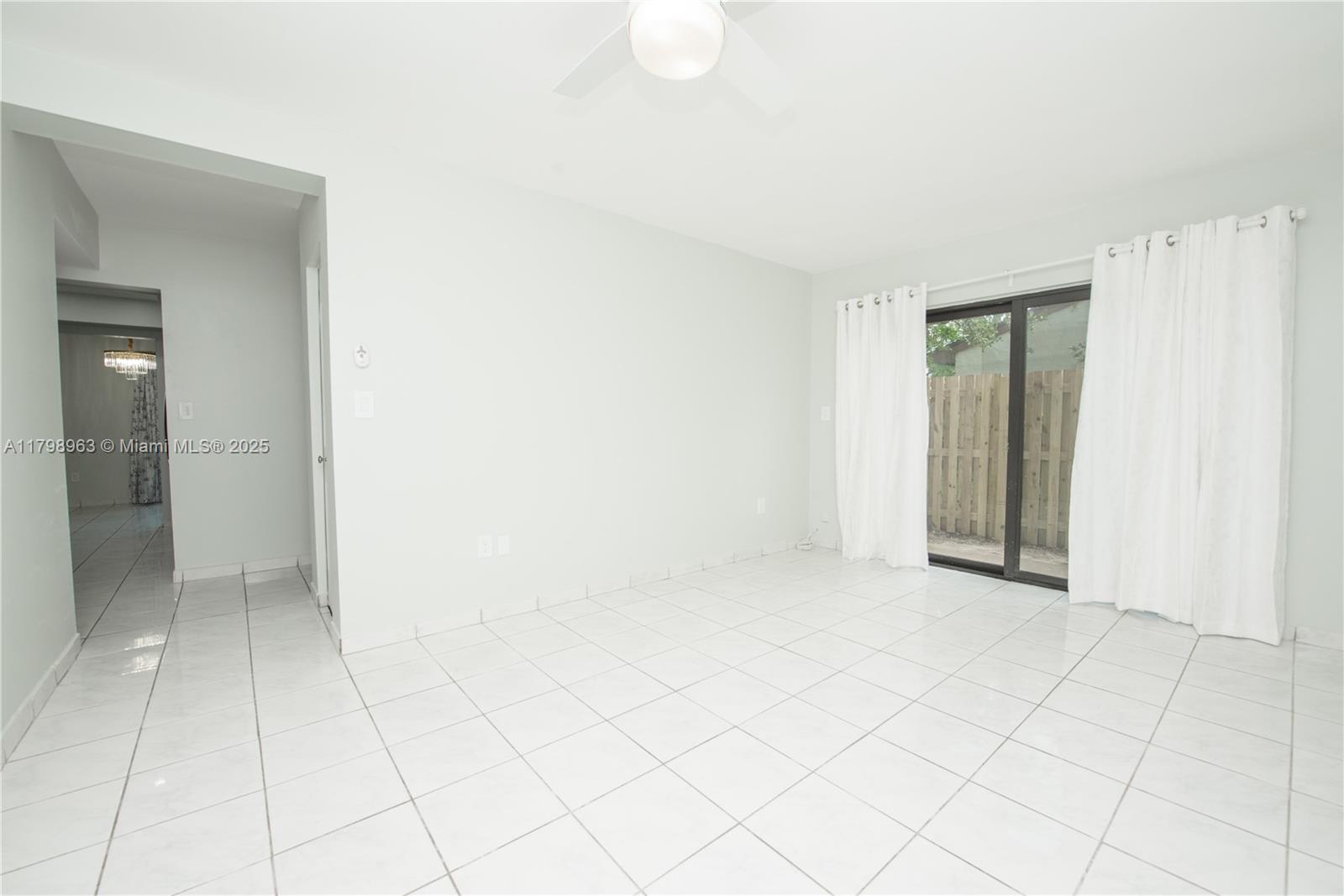 GREENGLADES CONDO 7 - Residential