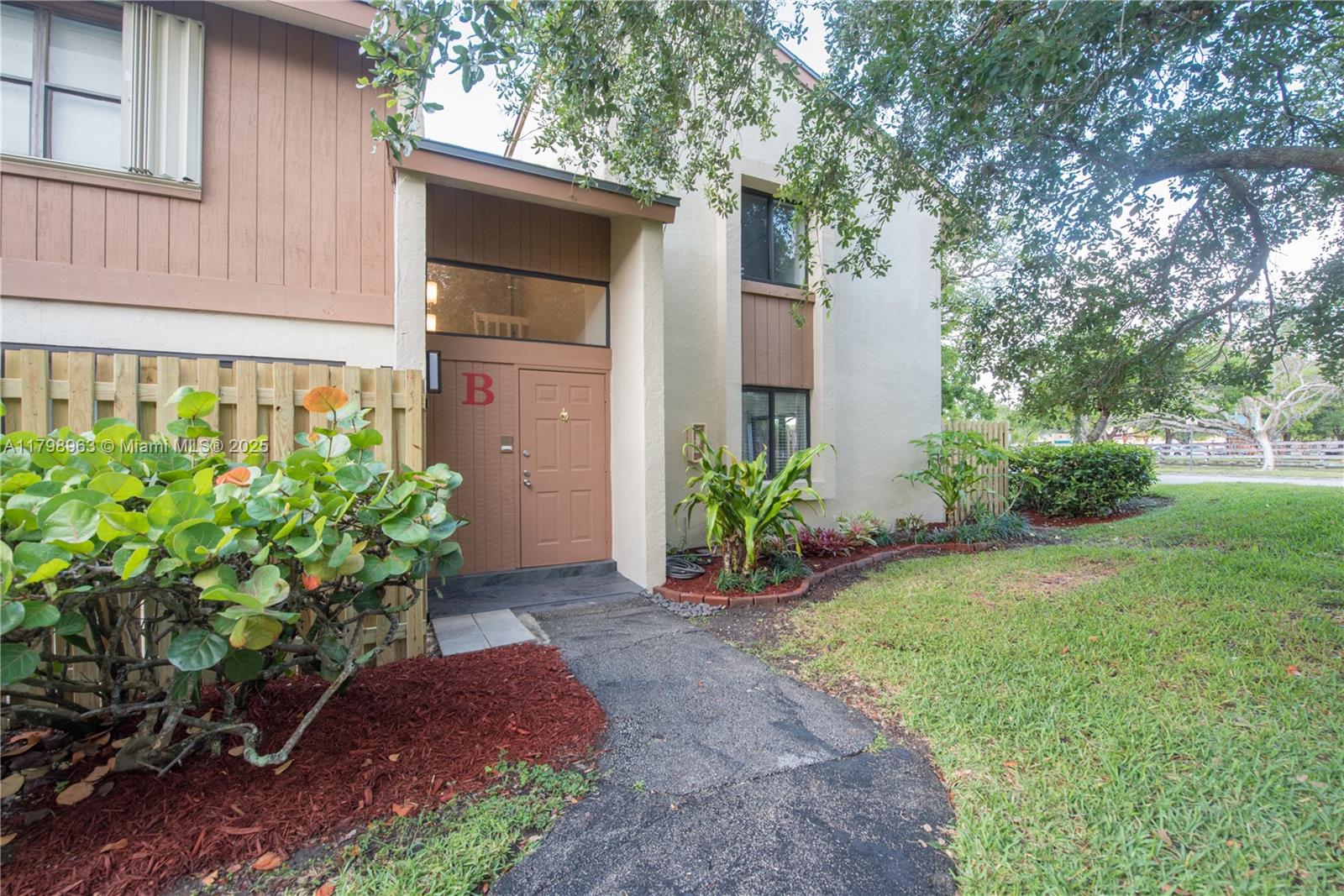 10945 SW 113th Pl 1B