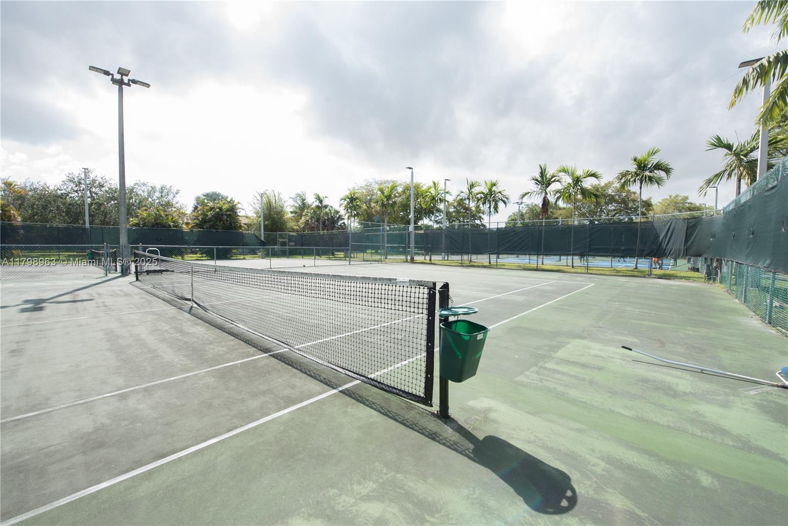 GREENGLADES CONDO 7 - Residential