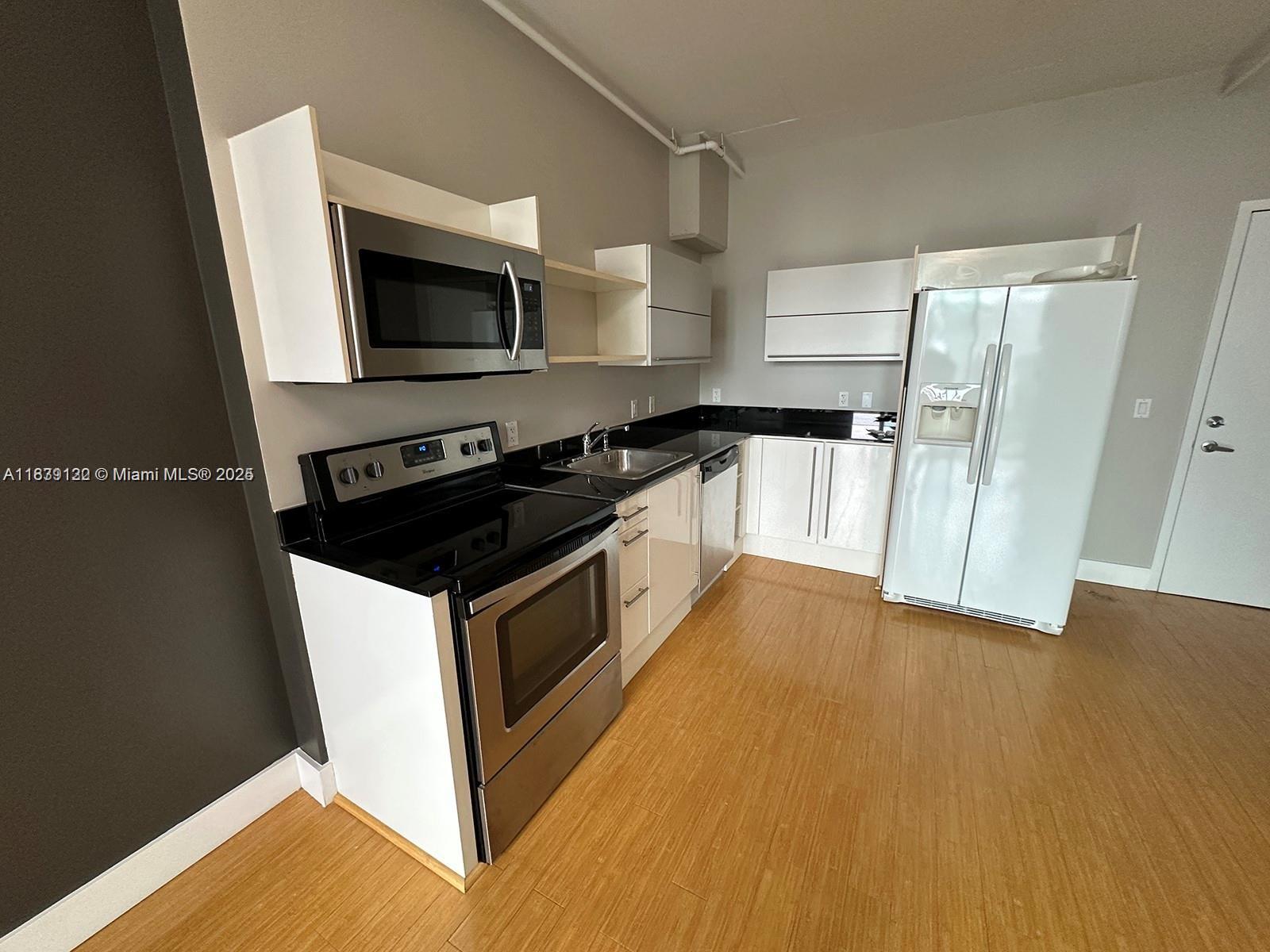 690 SW 1st Ct 1221