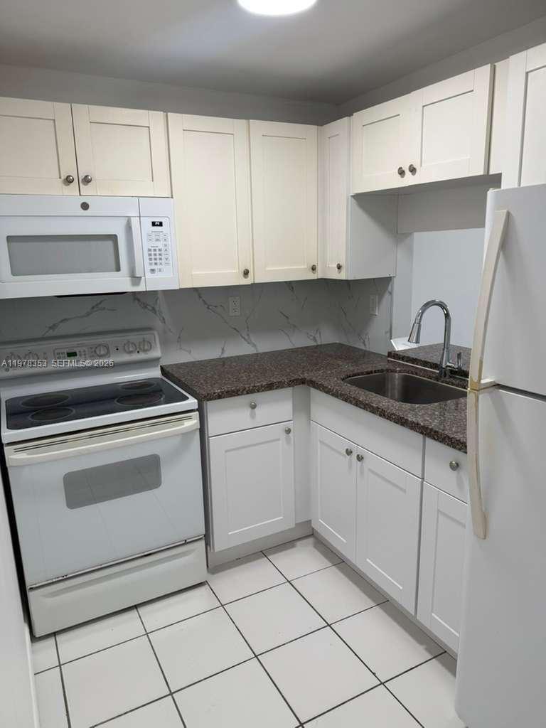 271 NW 177th St B-101