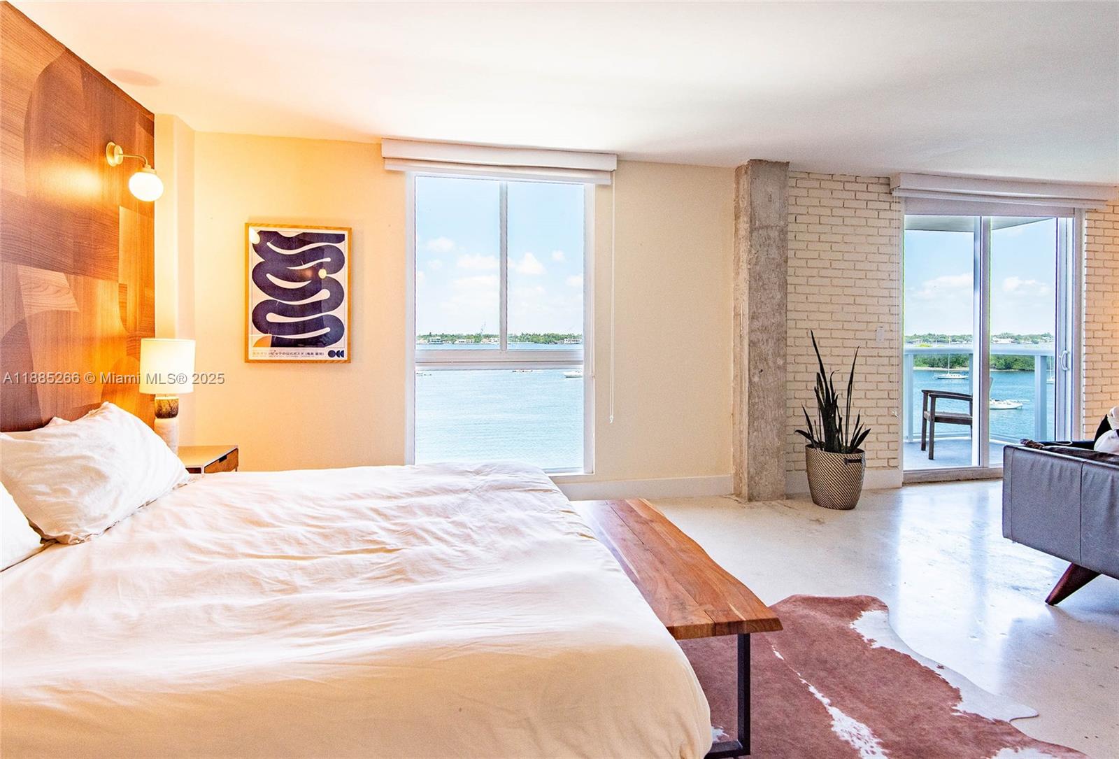 THE ISLANDER CLUB CONDO - Residential