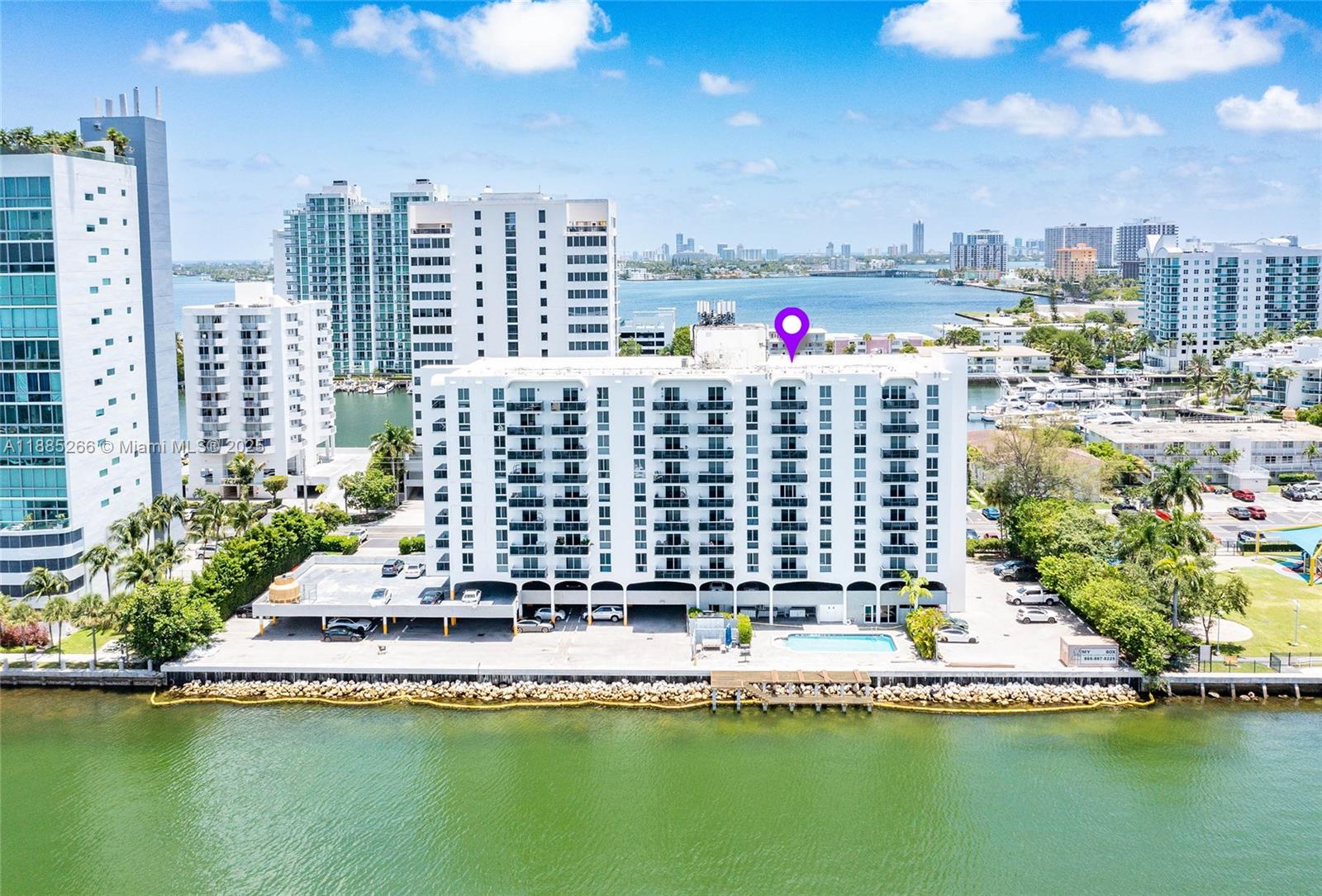 THE ISLANDER CLUB CONDO - Residential