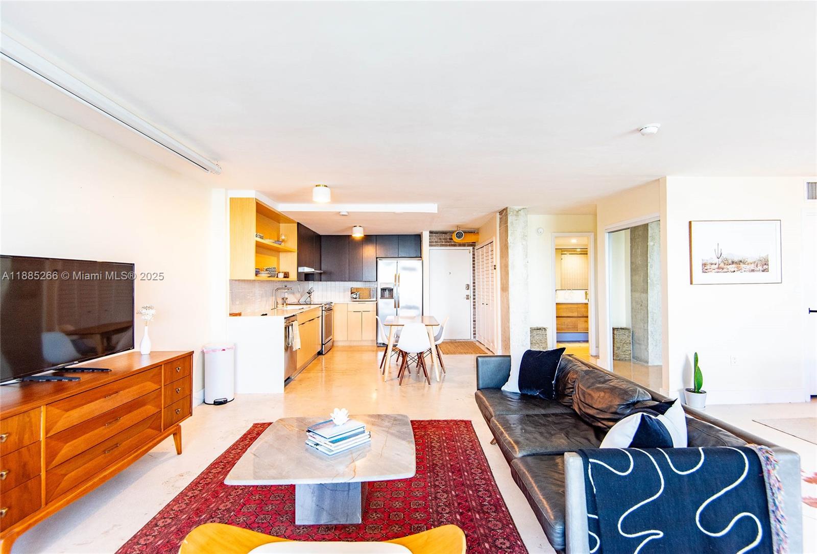 THE ISLANDER CLUB CONDO - Residential