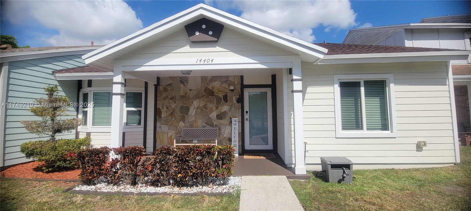 14404 Sw 142 Ct, Kendall, Miami-Dade County, Florida - 2 Bedrooms  
2 Bathrooms - 
