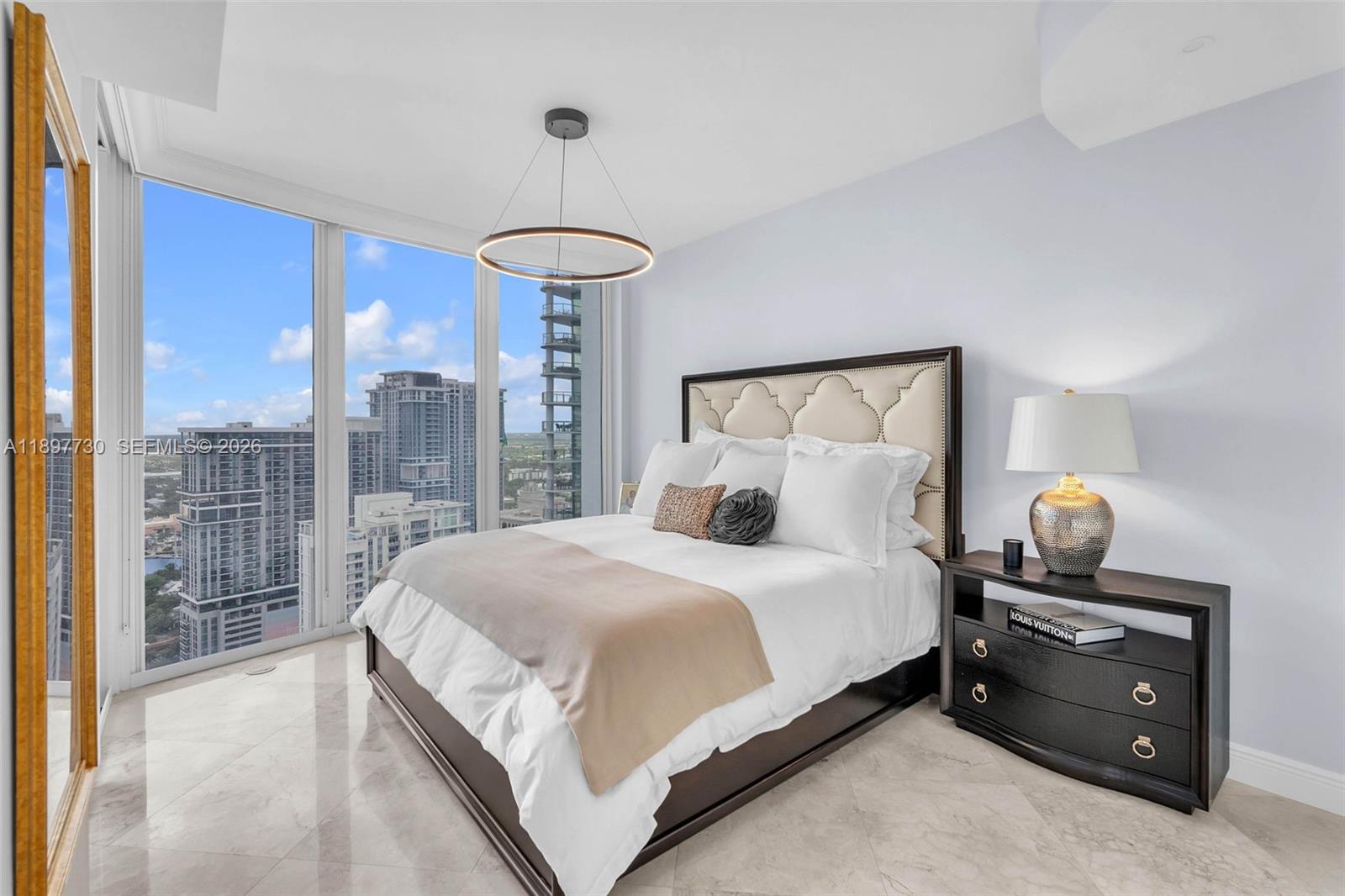 LAS OLAS RIVER HOUSE COND - Residential