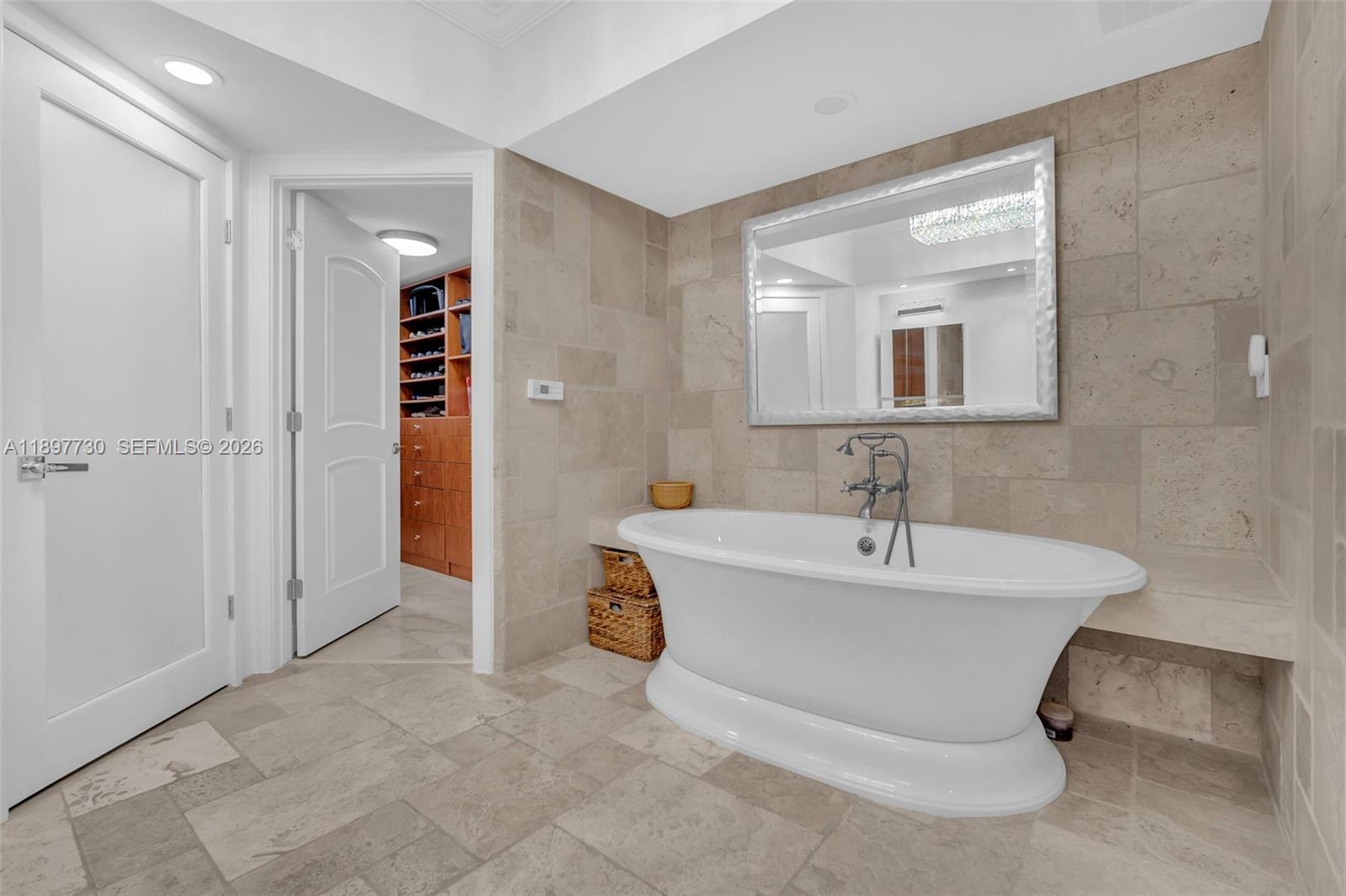 LAS OLAS RIVER HOUSE COND - Residential