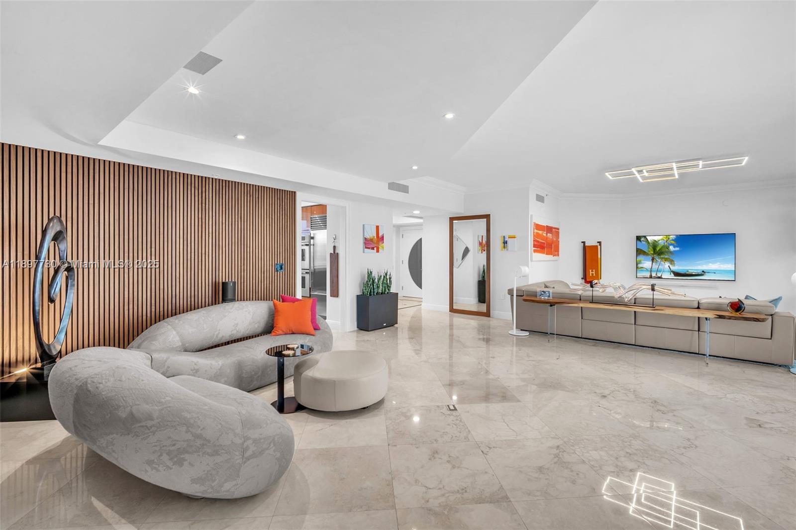 LAS OLAS RIVER HOUSE COND - Residential