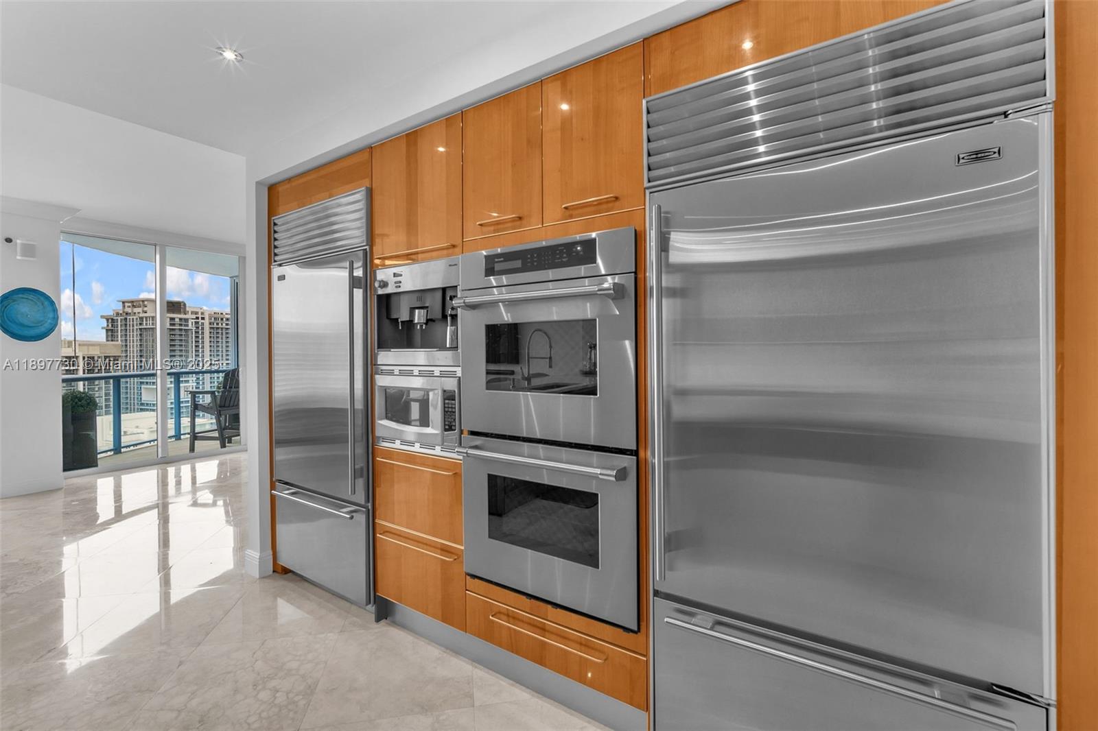 LAS OLAS RIVER HOUSE COND - Residential