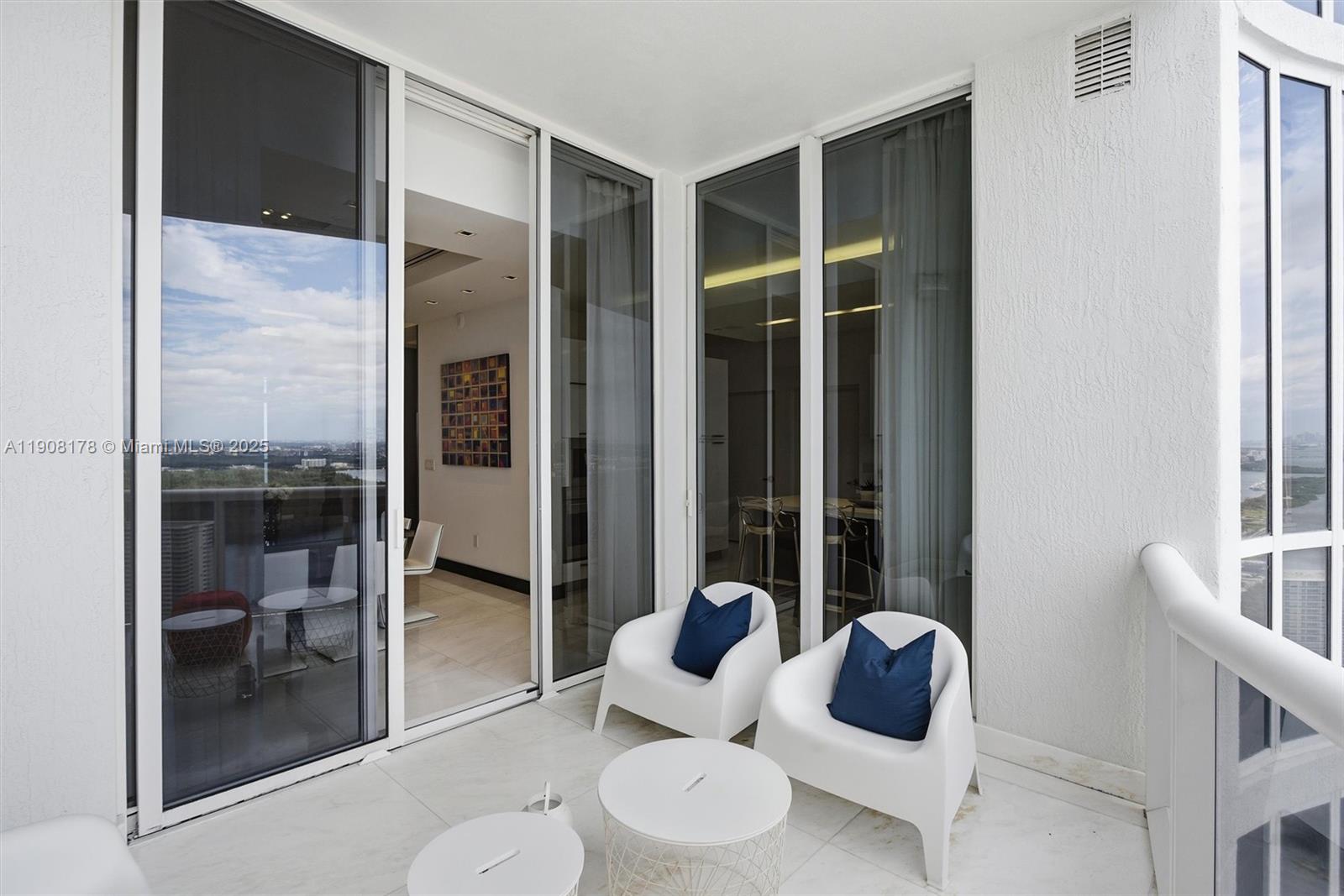 TDR TOWER I CONDO - Residential