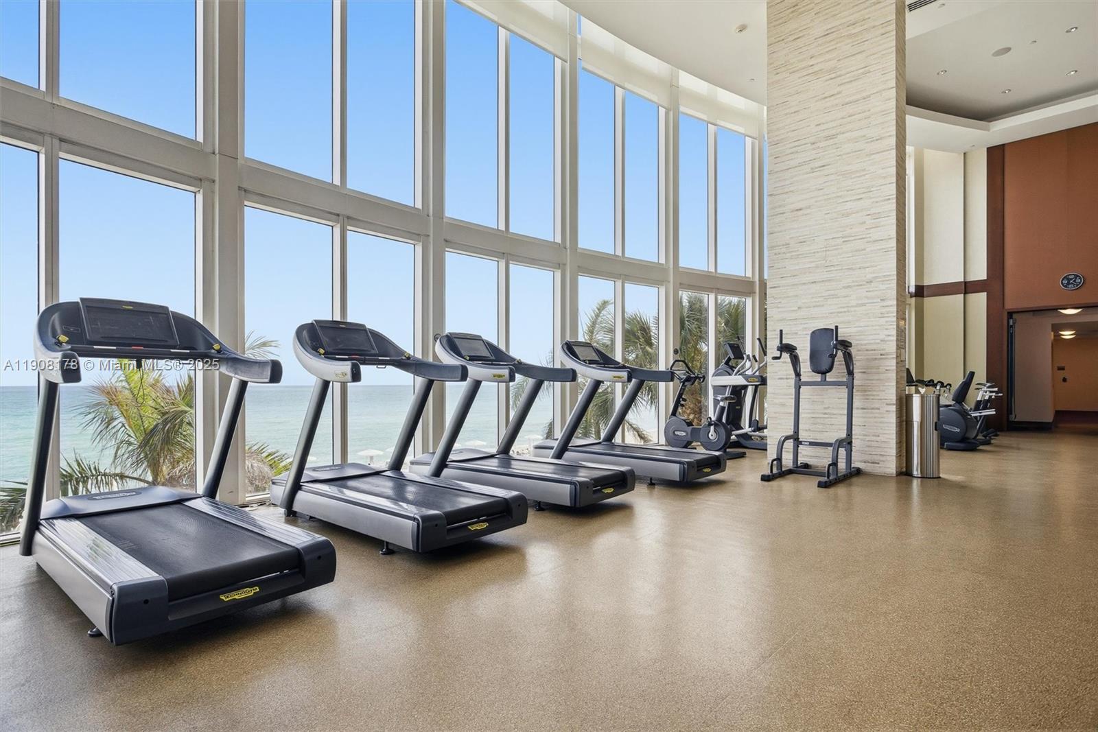 TDR TOWER I CONDO - Residential