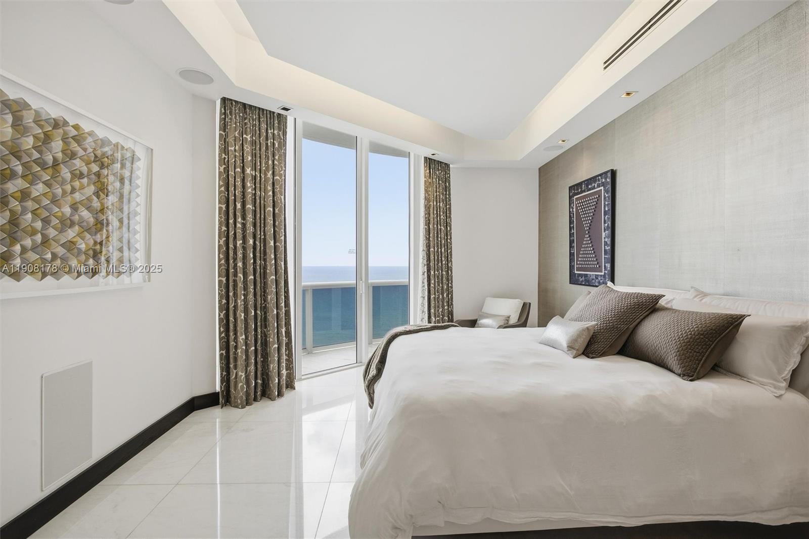 TDR TOWER I CONDO - Residential