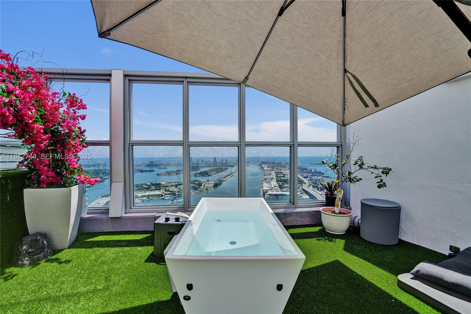 1100 Biscayne Blvd 6303