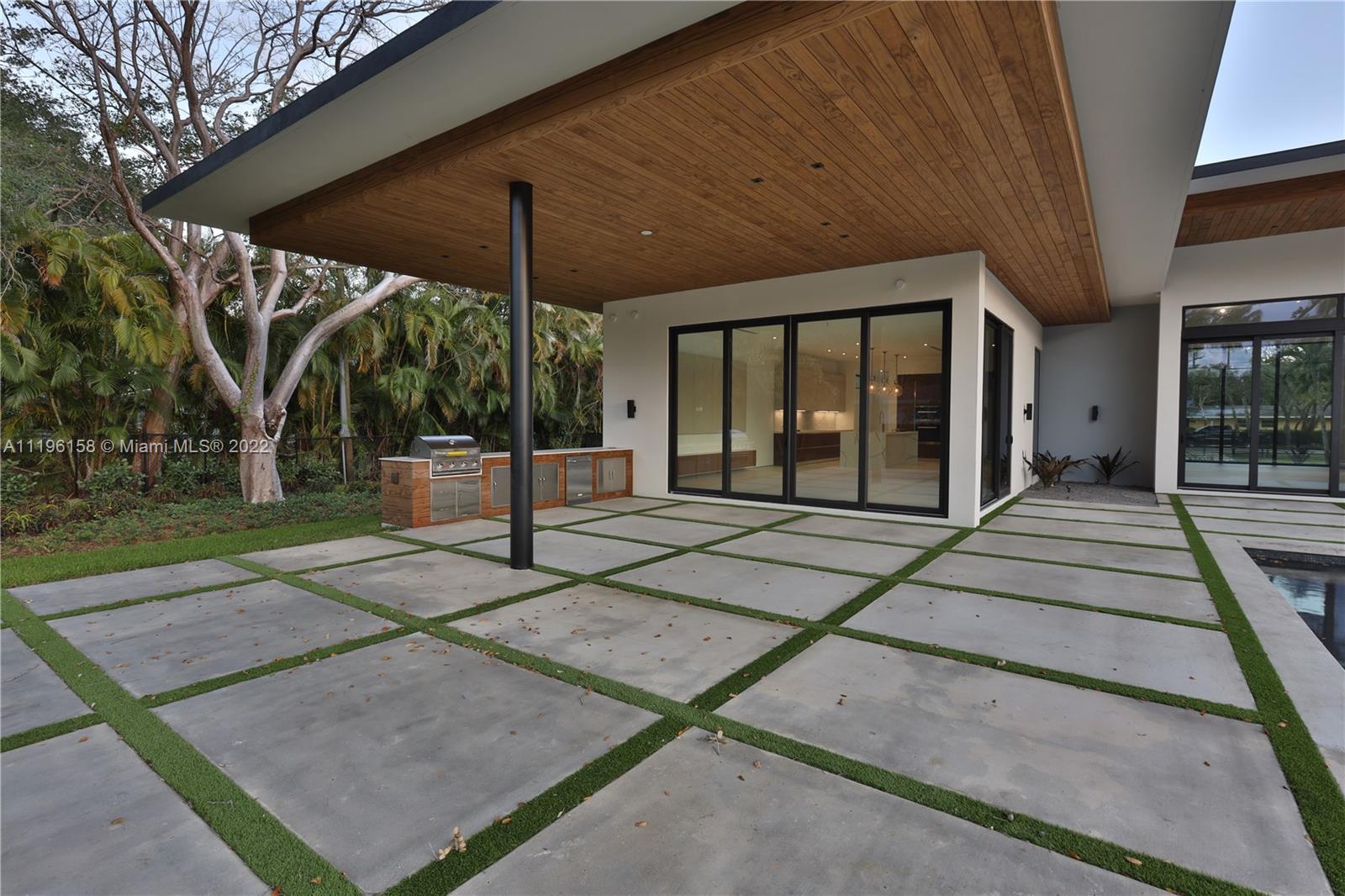 PINE TREE ESTATES - Residential