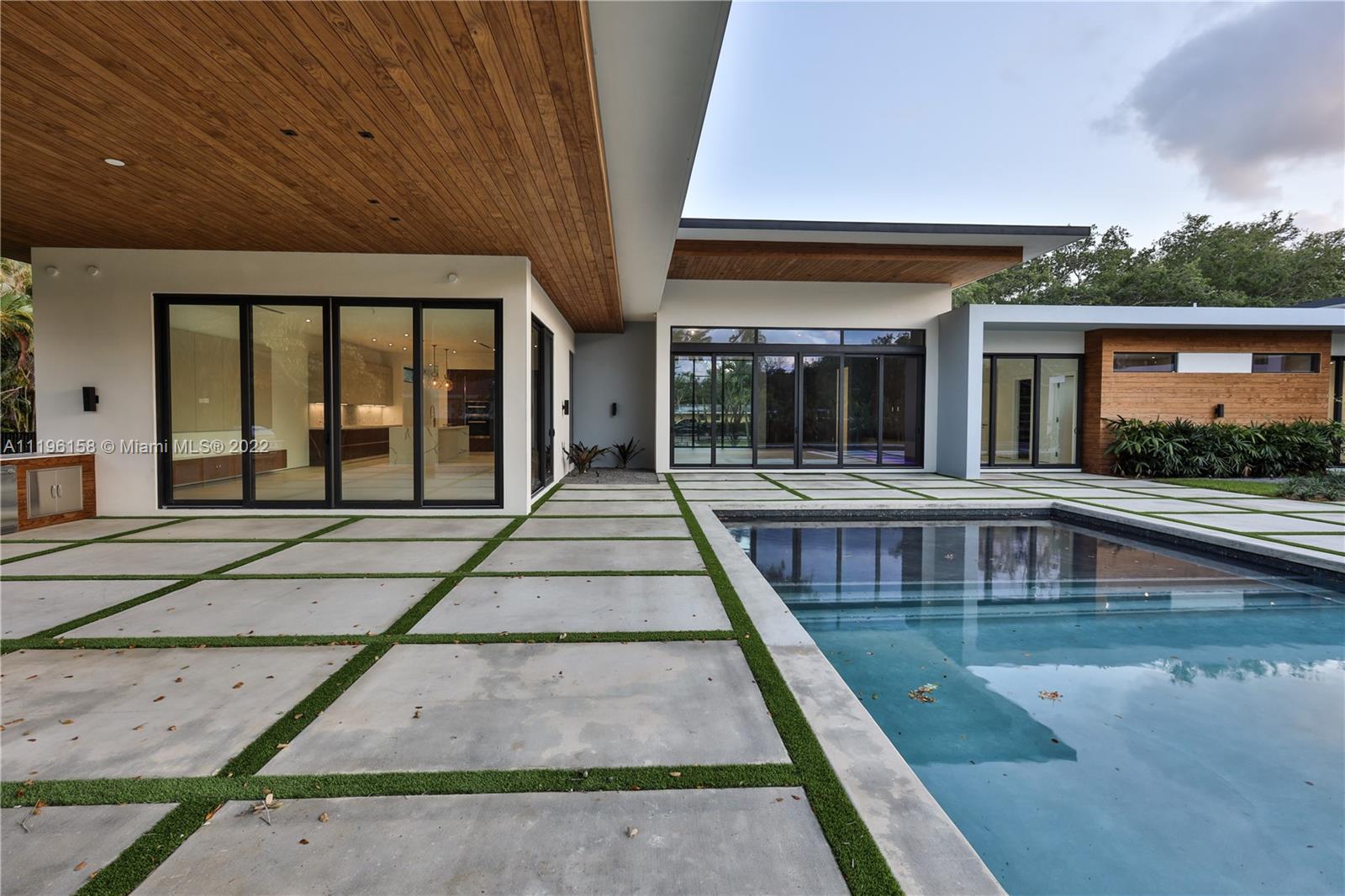 PINE TREE ESTATES - Residential