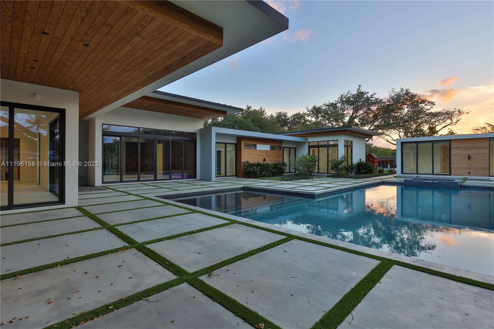 PINE TREE ESTATES - Residential