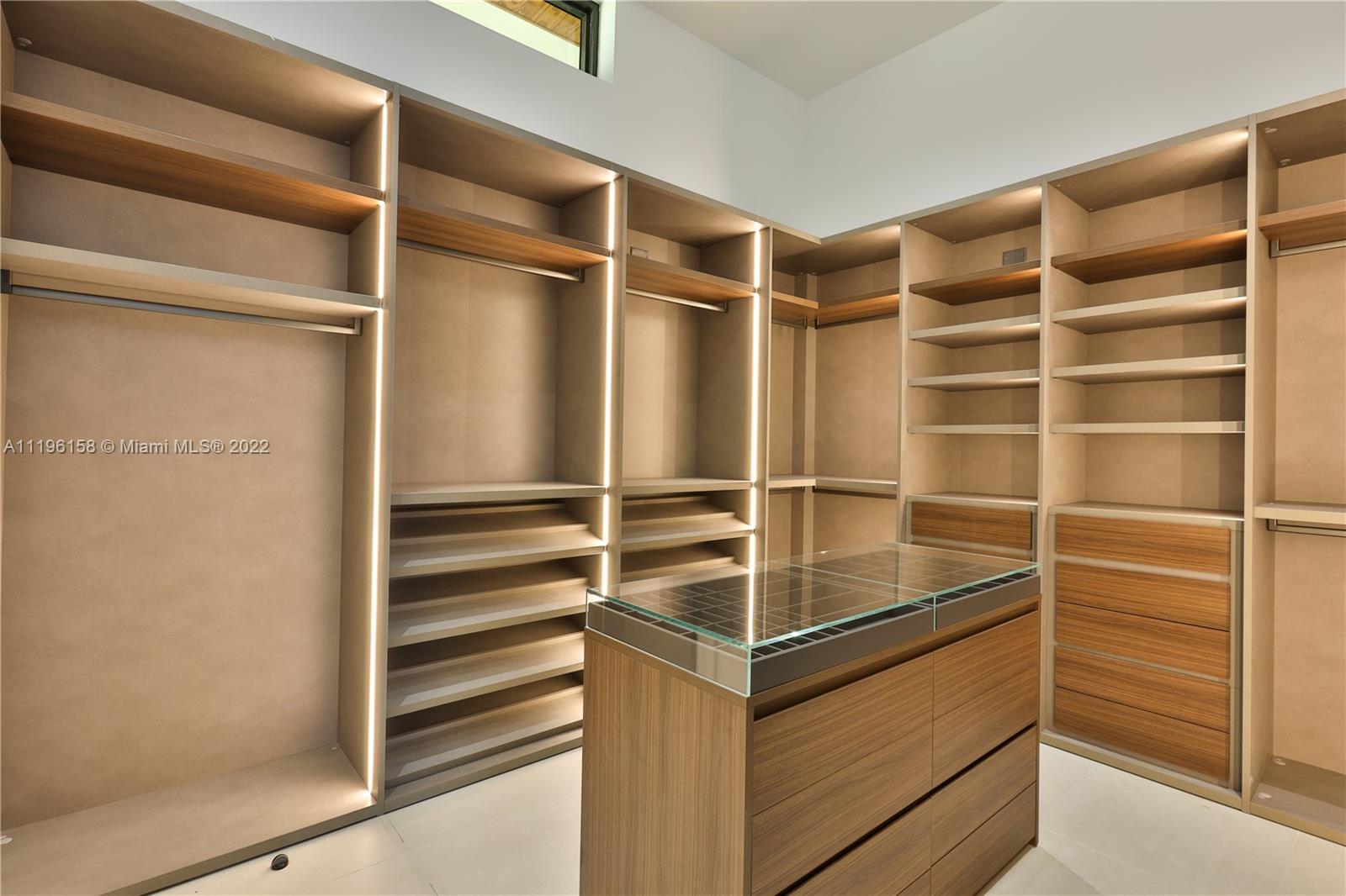 PINE TREE ESTATES - Residential