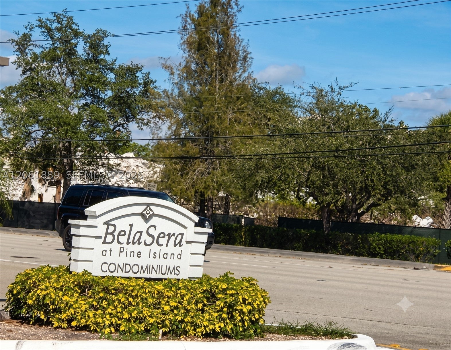 731 N Pine Island Rd 102