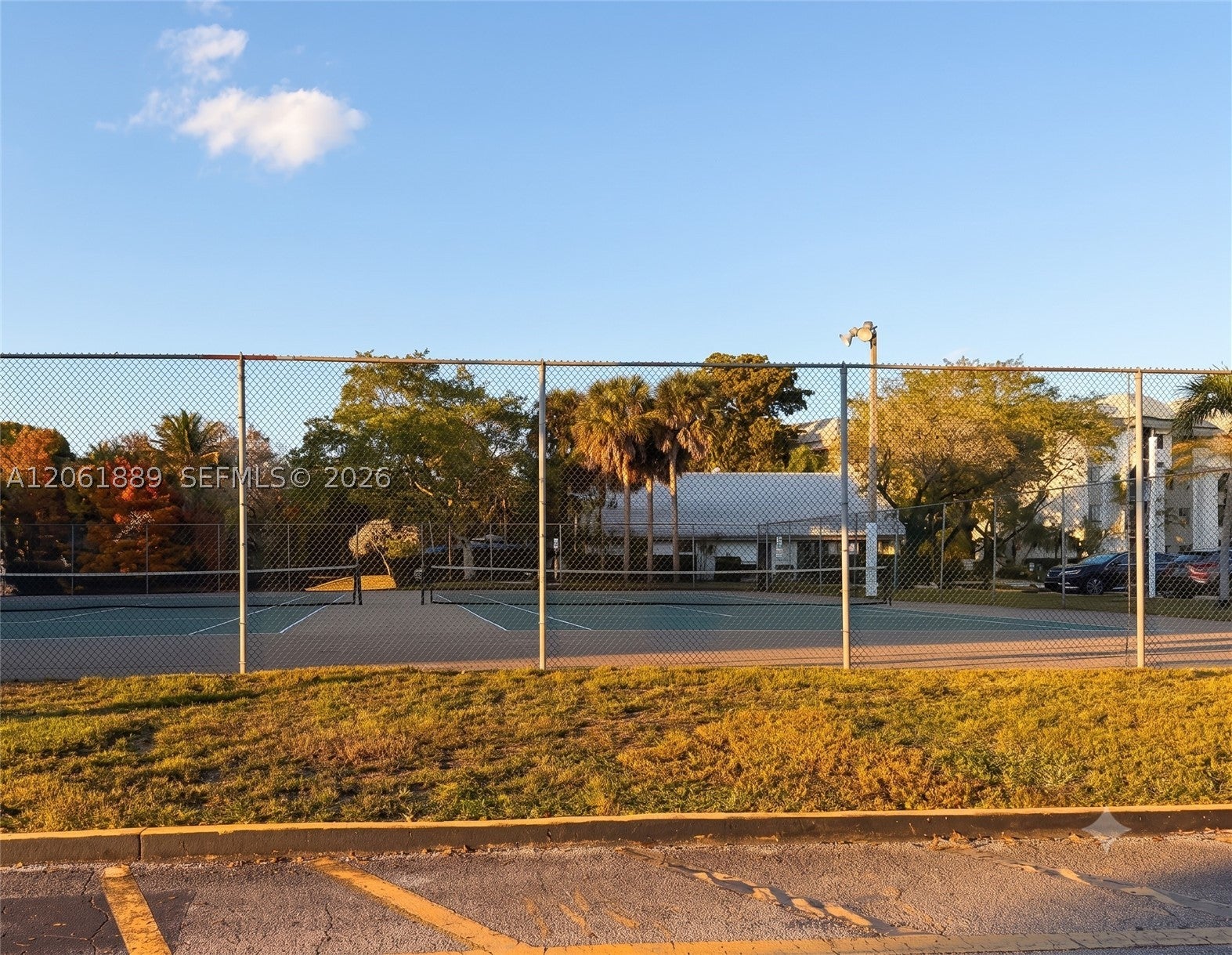 731 N Pine Island Rd 102
