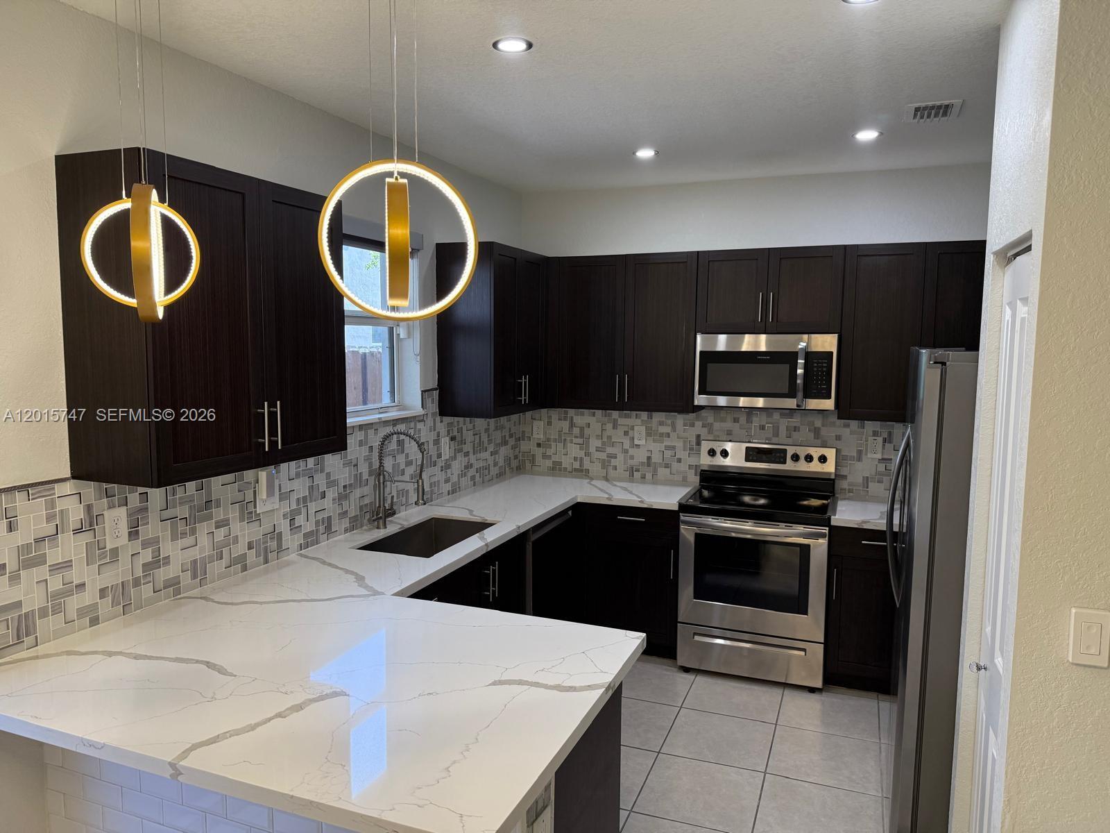 KEYS GATE RESIDENTIAL - Residential Lease