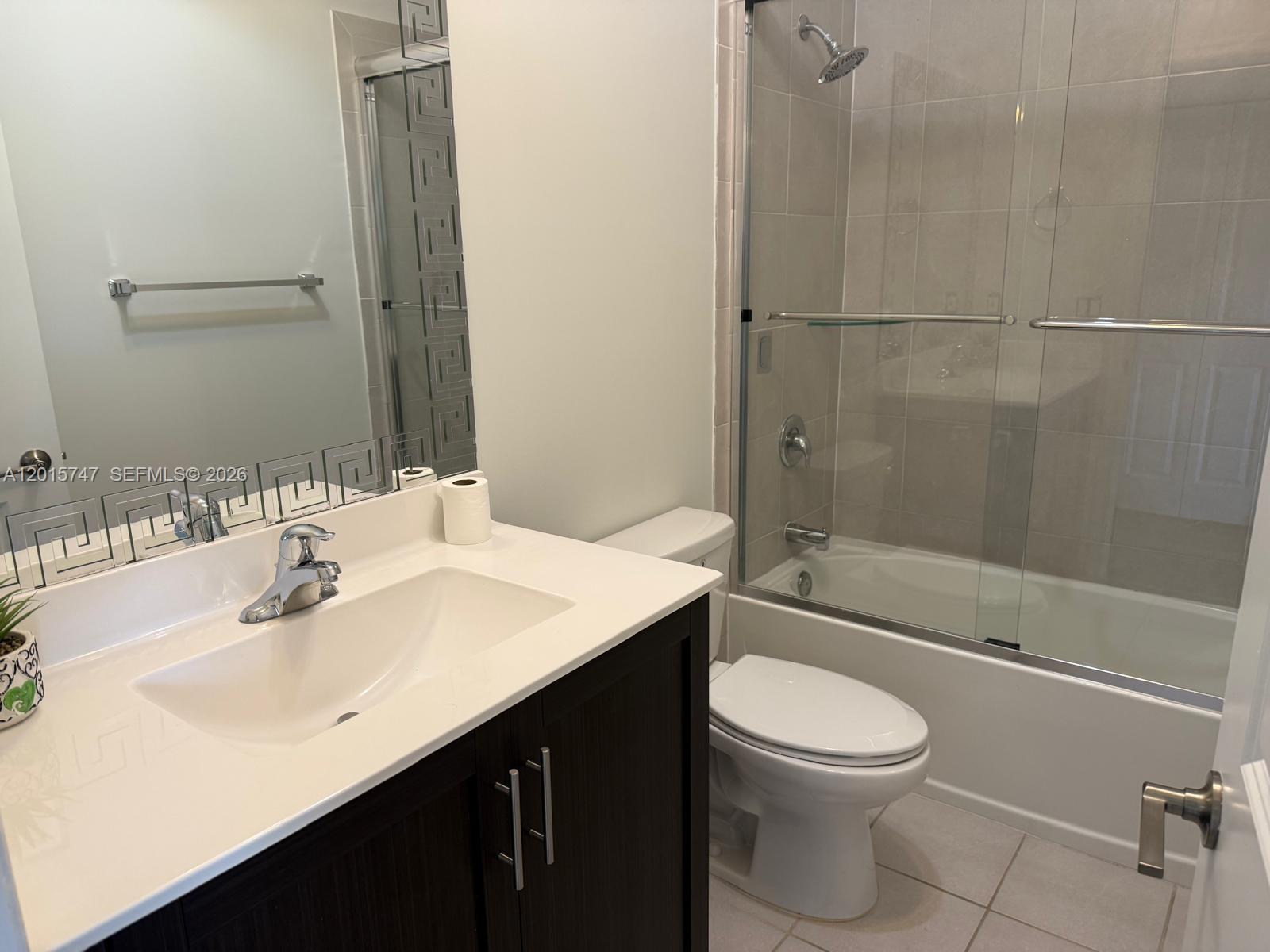 KEYS GATE RESIDENTIAL - Residential Lease