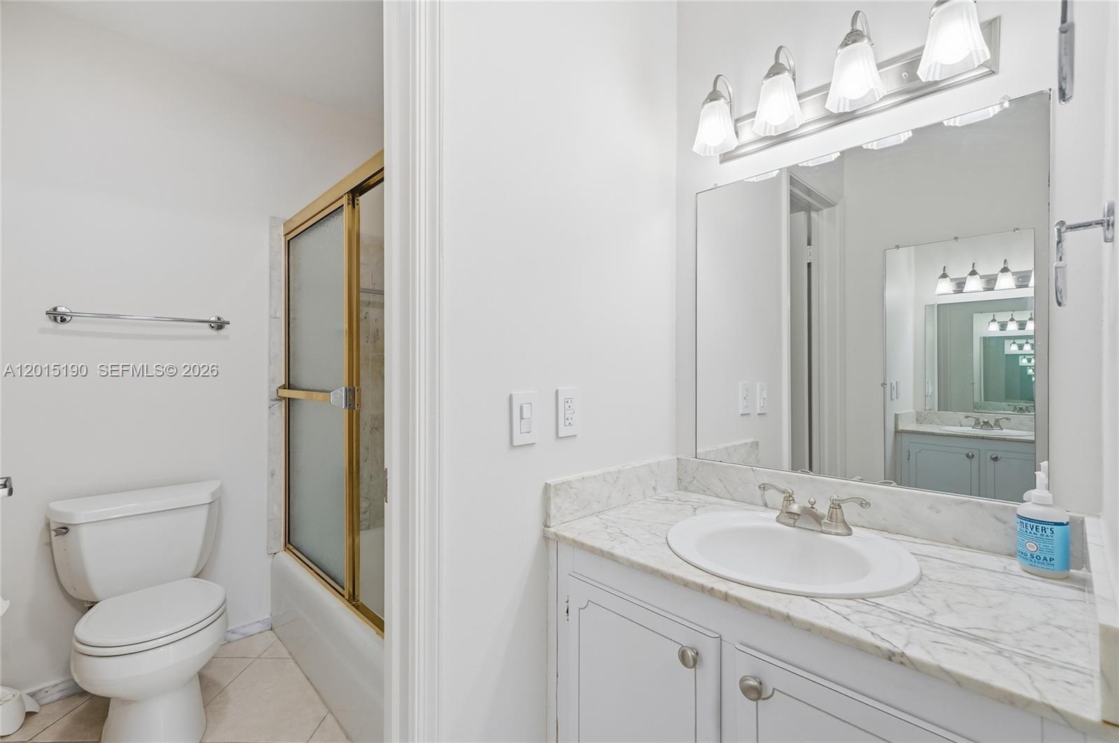 BAY COLONY CLUB CONDO - Residential Lease