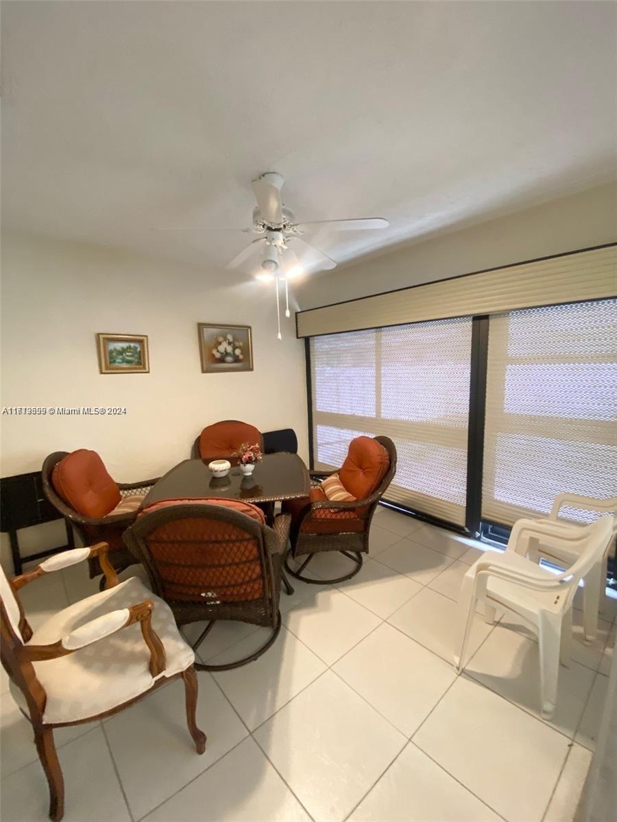 WHISPER WALK SEC C CONDO - Residential