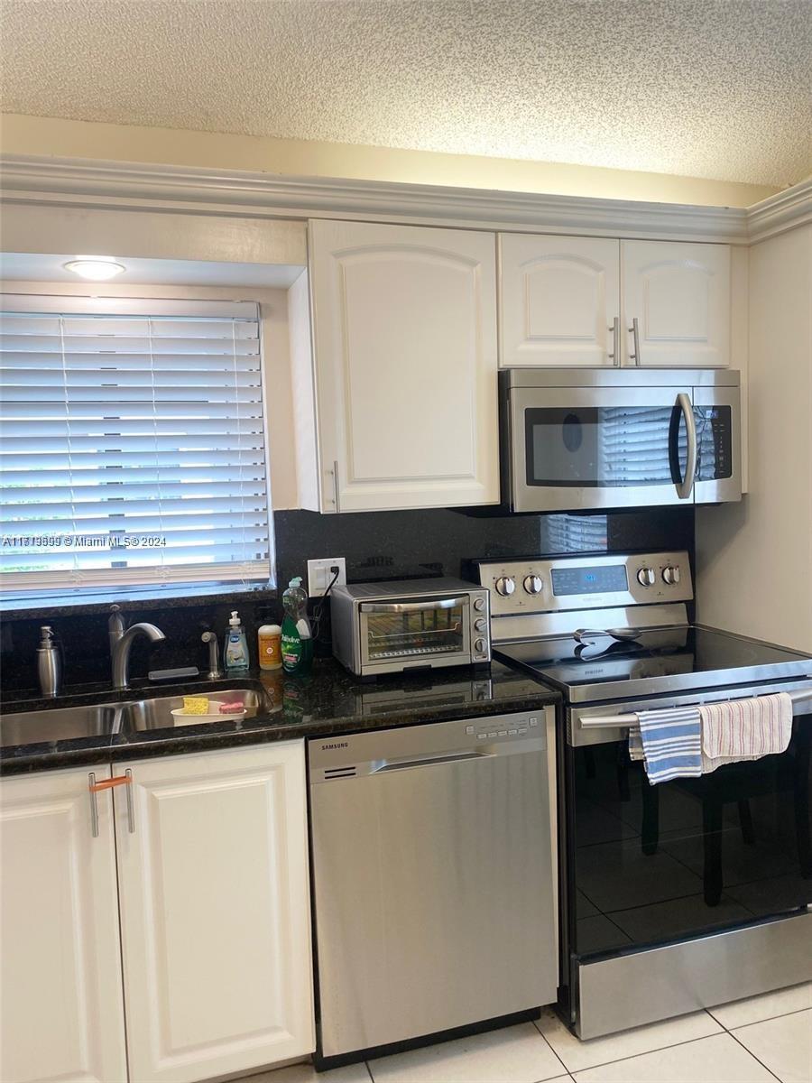 WHISPER WALK SEC C CONDO - Residential